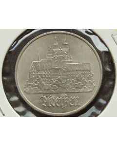 Somalia 	 100 Shillings	2016	 - Elefant next to Moon - Silver / Proof