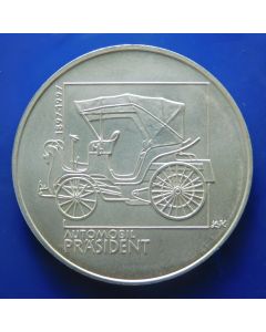 Czech Republic  200 Korun 1997  100th Anniversary of Production of "The Präsident", the First Passenger Car in Central Europe - Milled edge / Silver
