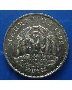 Mauritius  5 Rupees1992km# 56 