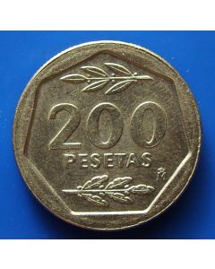 Spain  200 Pesetas km# 829 