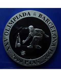 Spain  2000 Pesetas1991 km# 890  - PF (coin die alignment)
