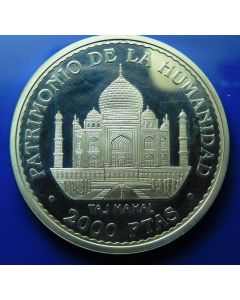 Spain 	 2000 Pesetas	1996	 Taj Mahal – Silver