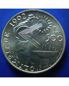 San Marino 	 500 Lire	1991	 BU, Priester lighting fire with sunbeam