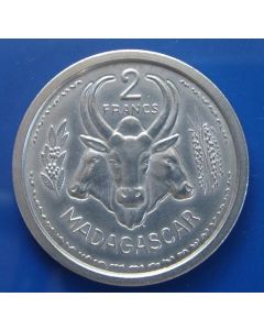 Madagascar 	 2 Francs	1948	 - Conjoined ox heads