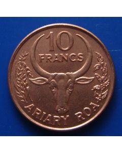 Madagascar  10 Francs1991km#  11a 