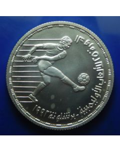 Egypt 5 Pounds 1992	 Soccer player – Silver / Matt*